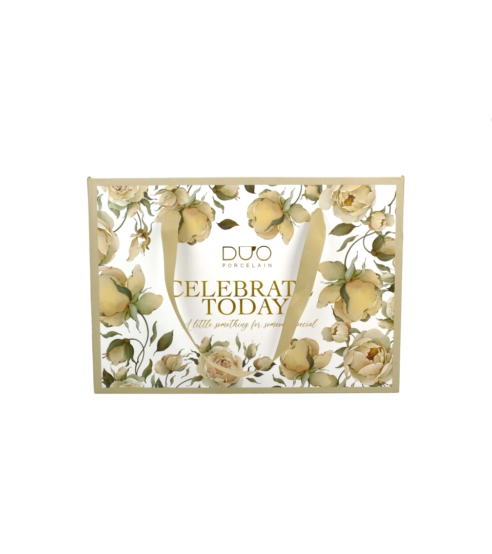 2 filiżanki royal ze spodkami ENGLISH ROSES WHITE