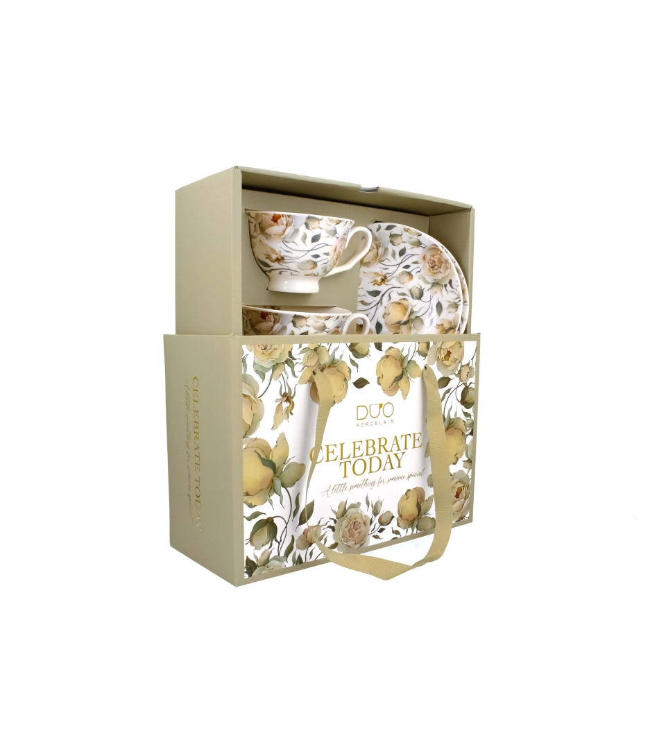 2 filiżanki royal ze spodkami ENGLISH ROSES WHITE